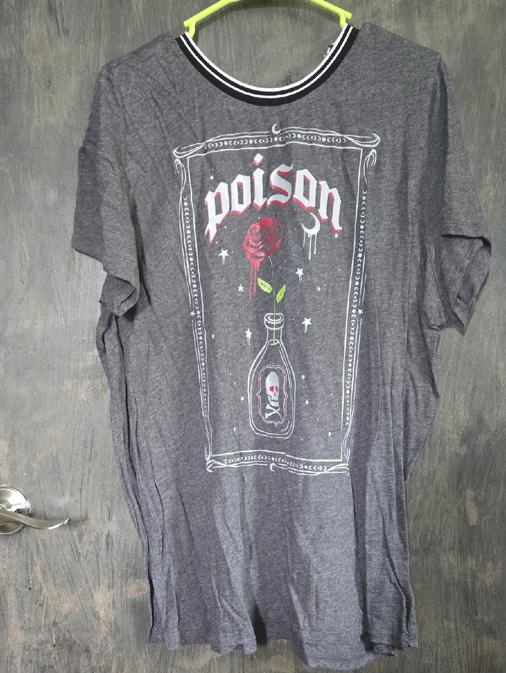 Lovesick Womens Gray 'Poison' Graphic Tee with Red Rose